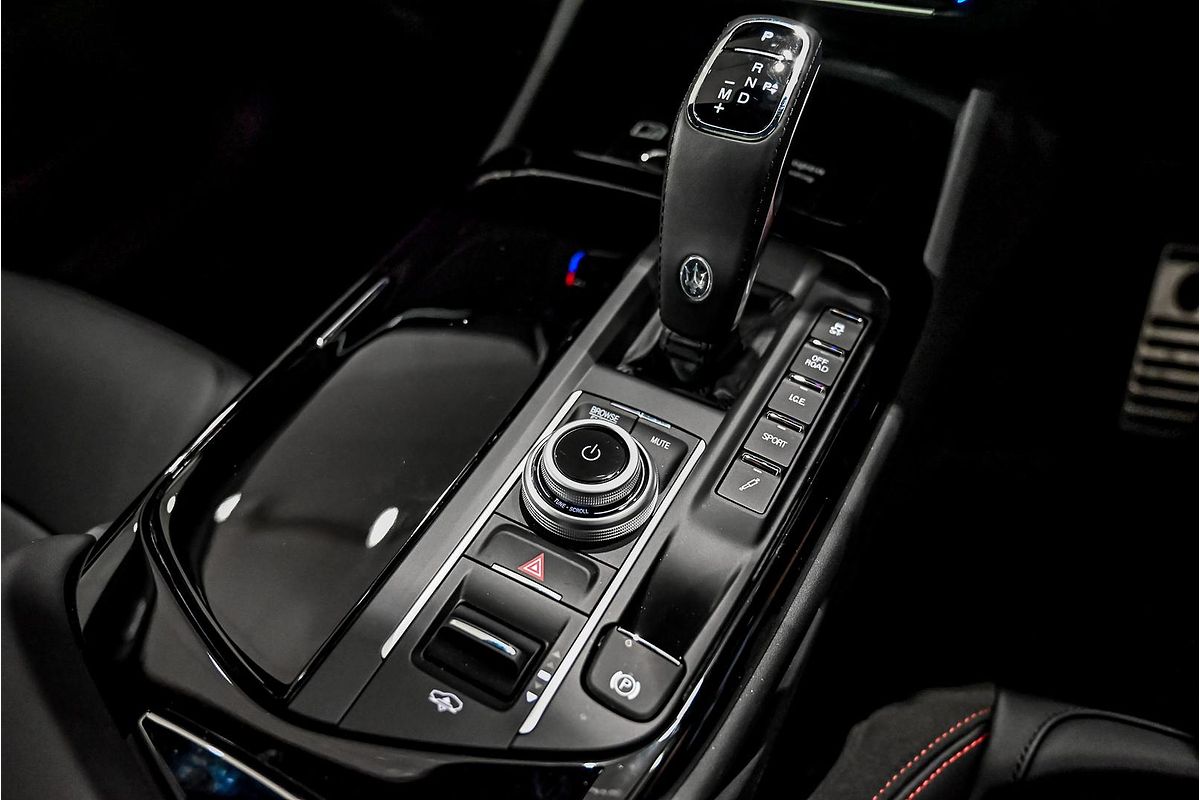 2023 Maserati Levante Modena M161