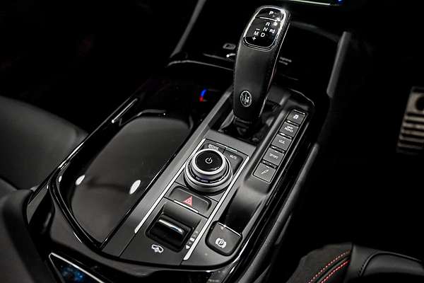 2023 Maserati Levante Modena M161
