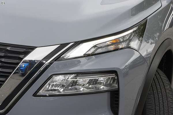 2025 Nissan X-TRAIL ST-L T33