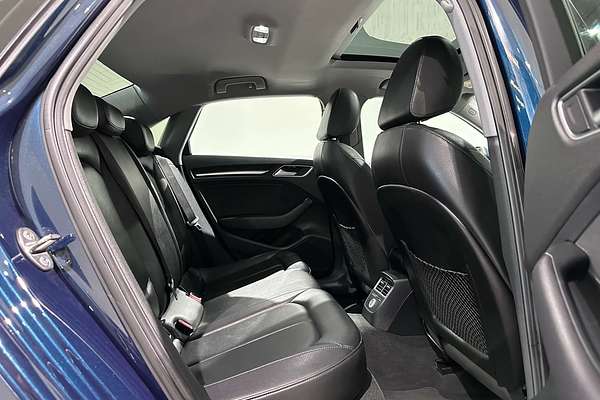 2019 Audi A3 35 TFSI S line plus 8V