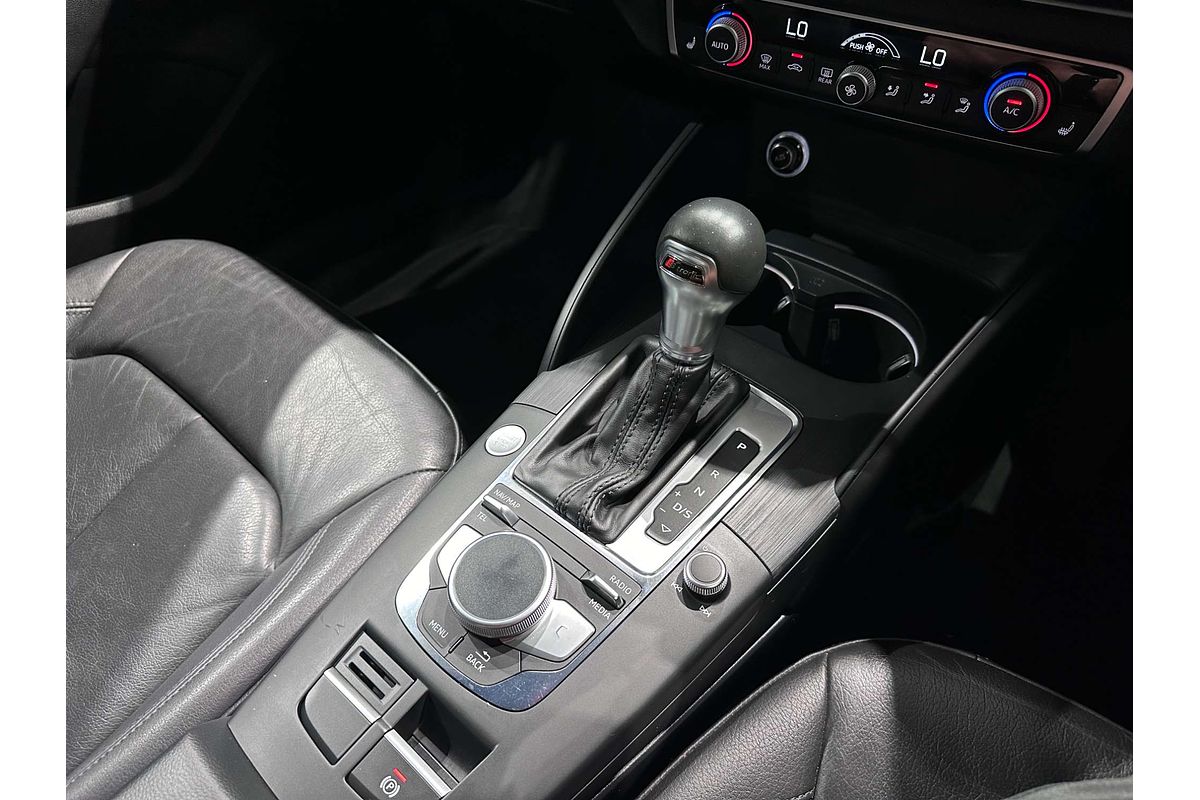 2019 Audi A3 35 TFSI S line plus 8V