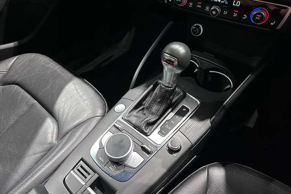 2019 Audi A3 35 TFSI S line plus 8V
