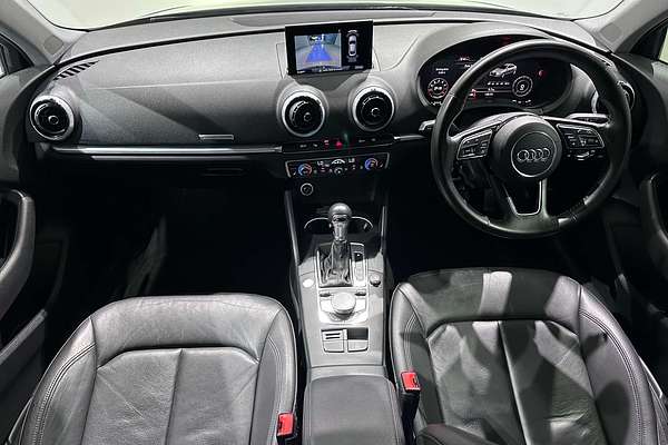 2019 Audi A3 35 TFSI S line plus 8V