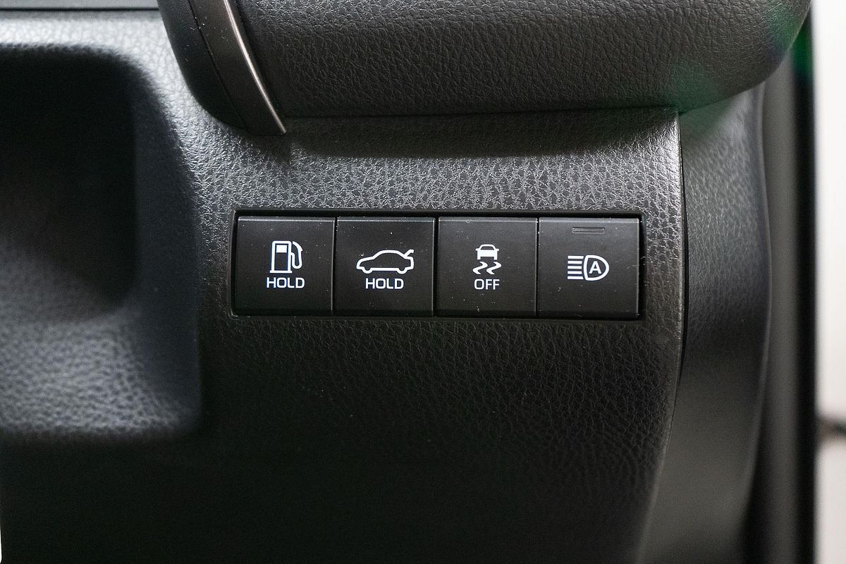 2022 Toyota Camry Ascent AXVA70R