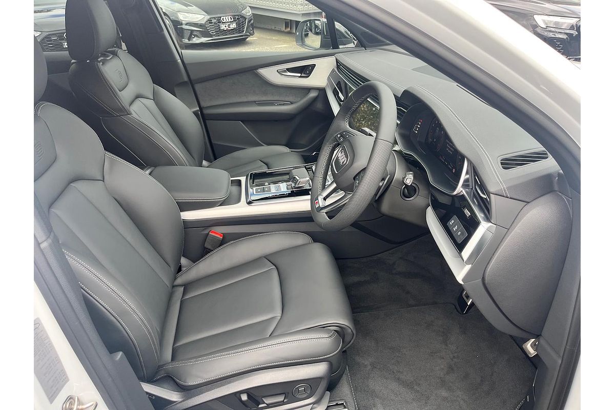 2024 Audi Q7 55 TFSI S line 4M