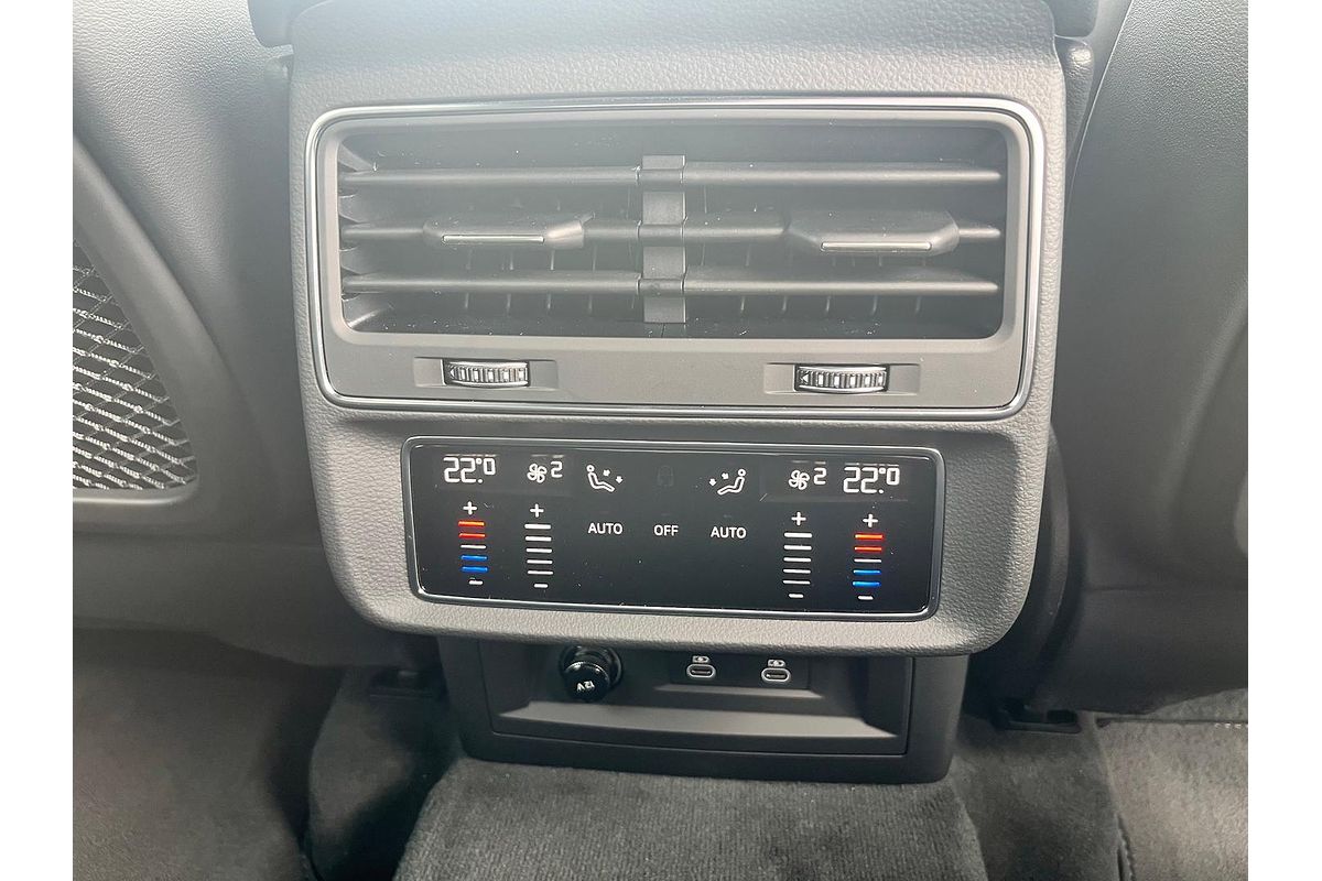 2024 Audi Q7 55 TFSI S line 4M