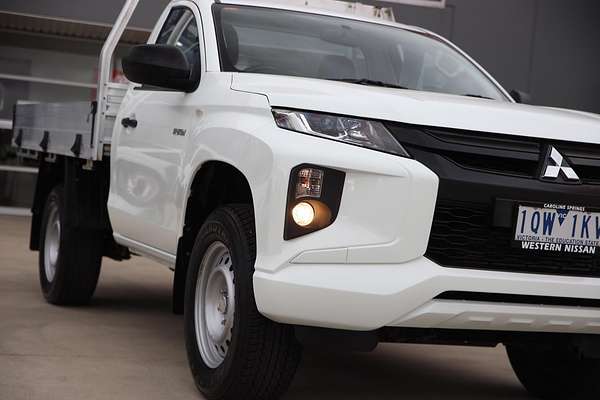 2019 Mitsubishi Triton GLX MR 4X4