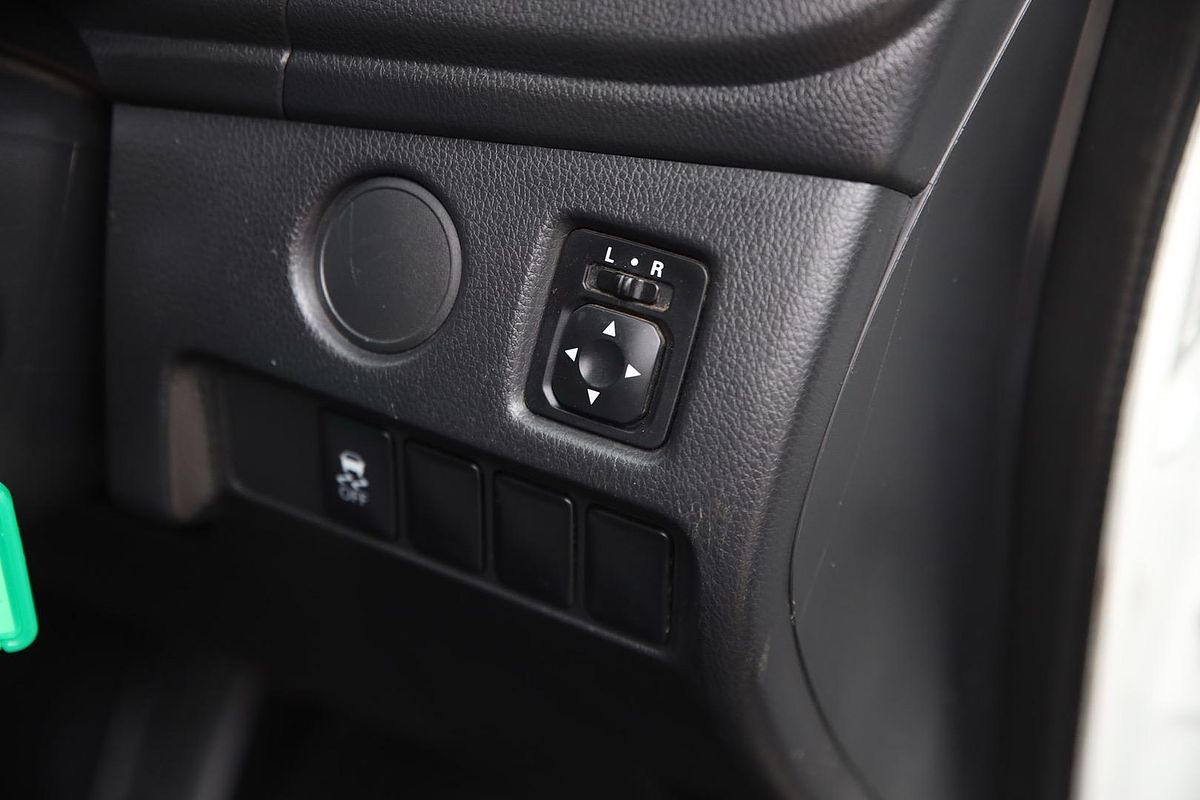 2019 Mitsubishi Triton GLX MR 4X4