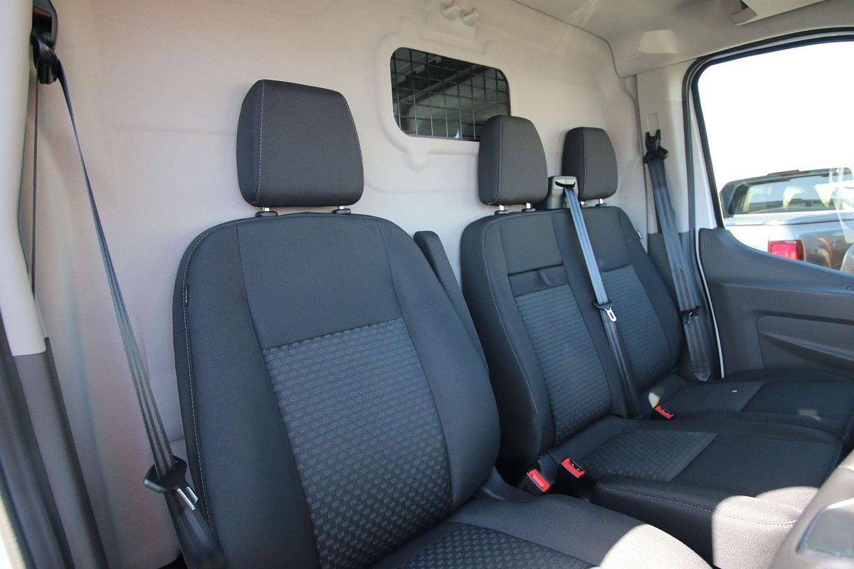 2023 Ford E-Transit 420L VO