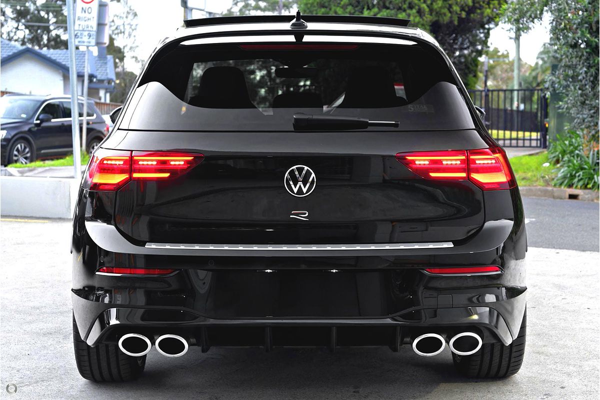 2024 Volkswagen Golf R 8