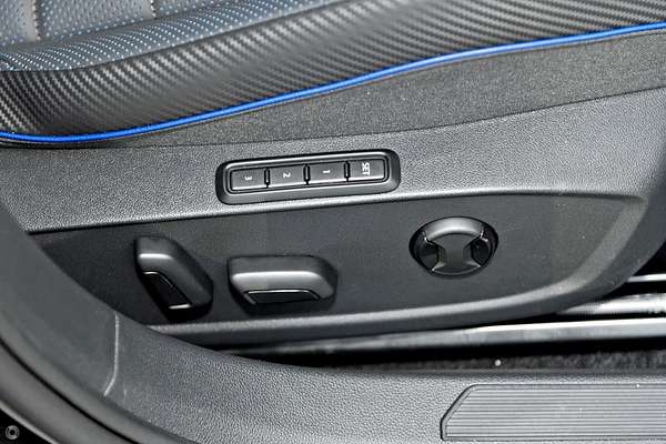2024 Volkswagen Golf R 8