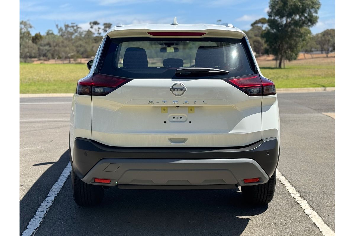2024 Nissan X-TRAIL ST T33