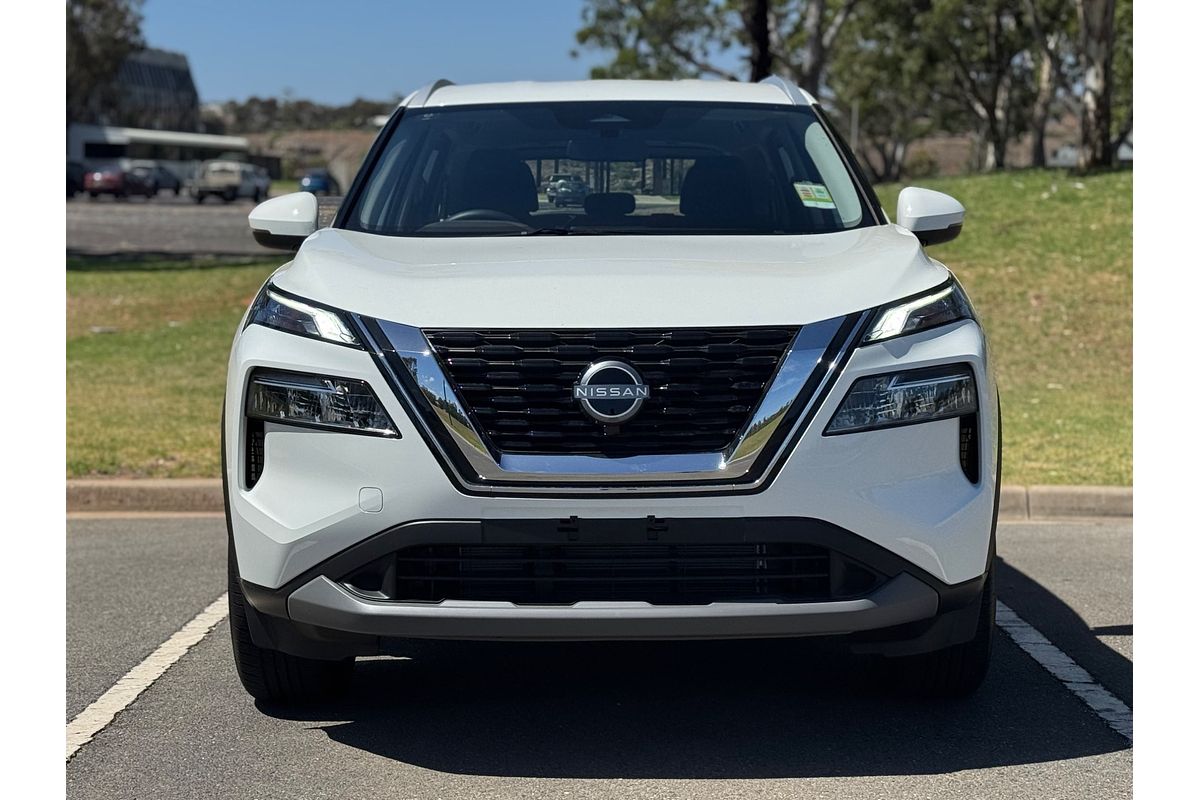 2024 Nissan X-TRAIL ST T33