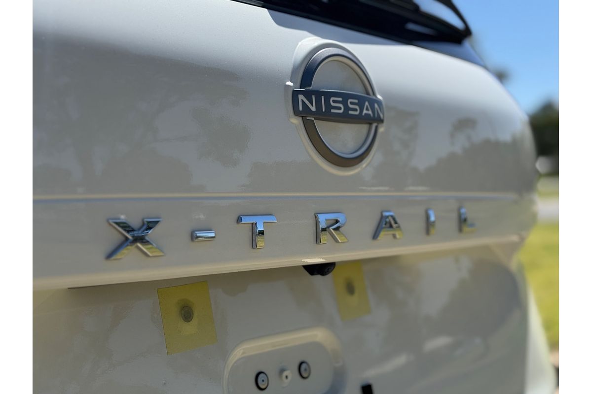 2024 Nissan X-TRAIL ST T33