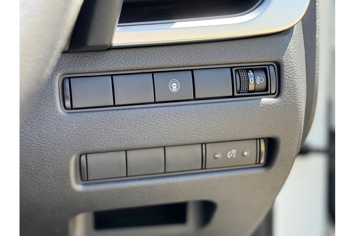 2024 Nissan X-TRAIL ST T33