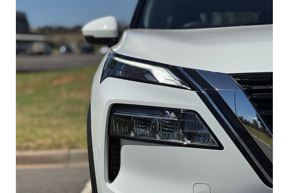 2024 Nissan X-TRAIL ST T33