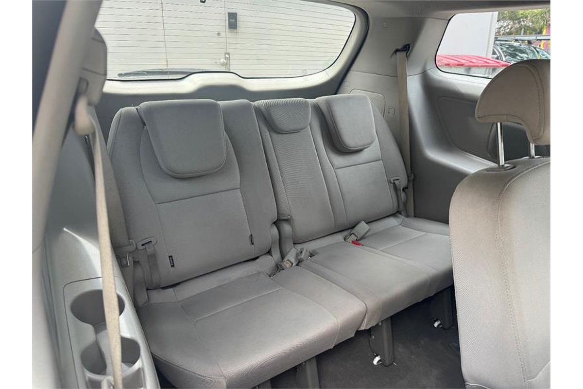 2015 Kia CARNIVAL S YP MY16