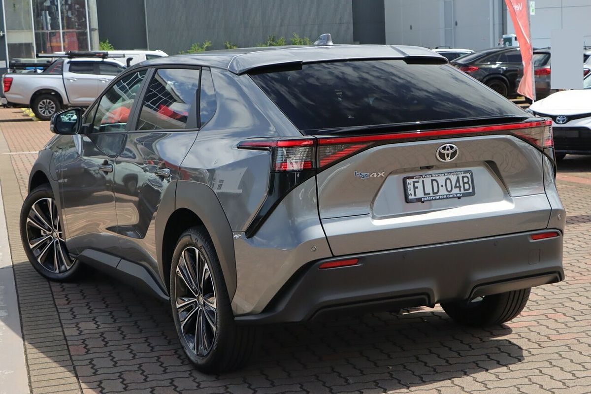 2024 Toyota bZ4X XEAM10R