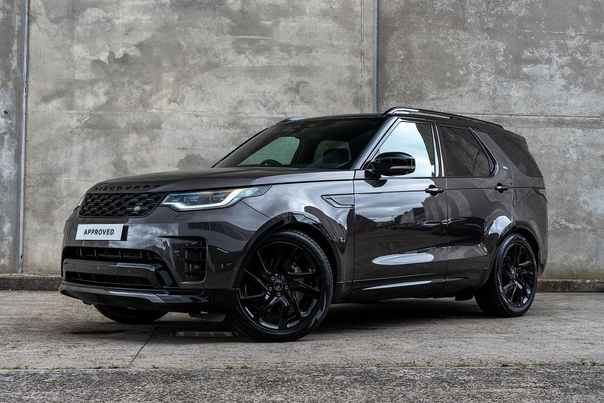 2024 Land Rover Discovery D300 Dynamic SE Series 5