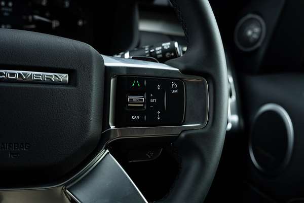 2024 Land Rover Discovery D300 Dynamic SE Series 5