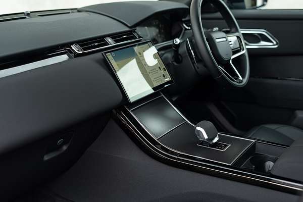 2023 Land Rover Range Rover Velar P250 Dynamic SE L560