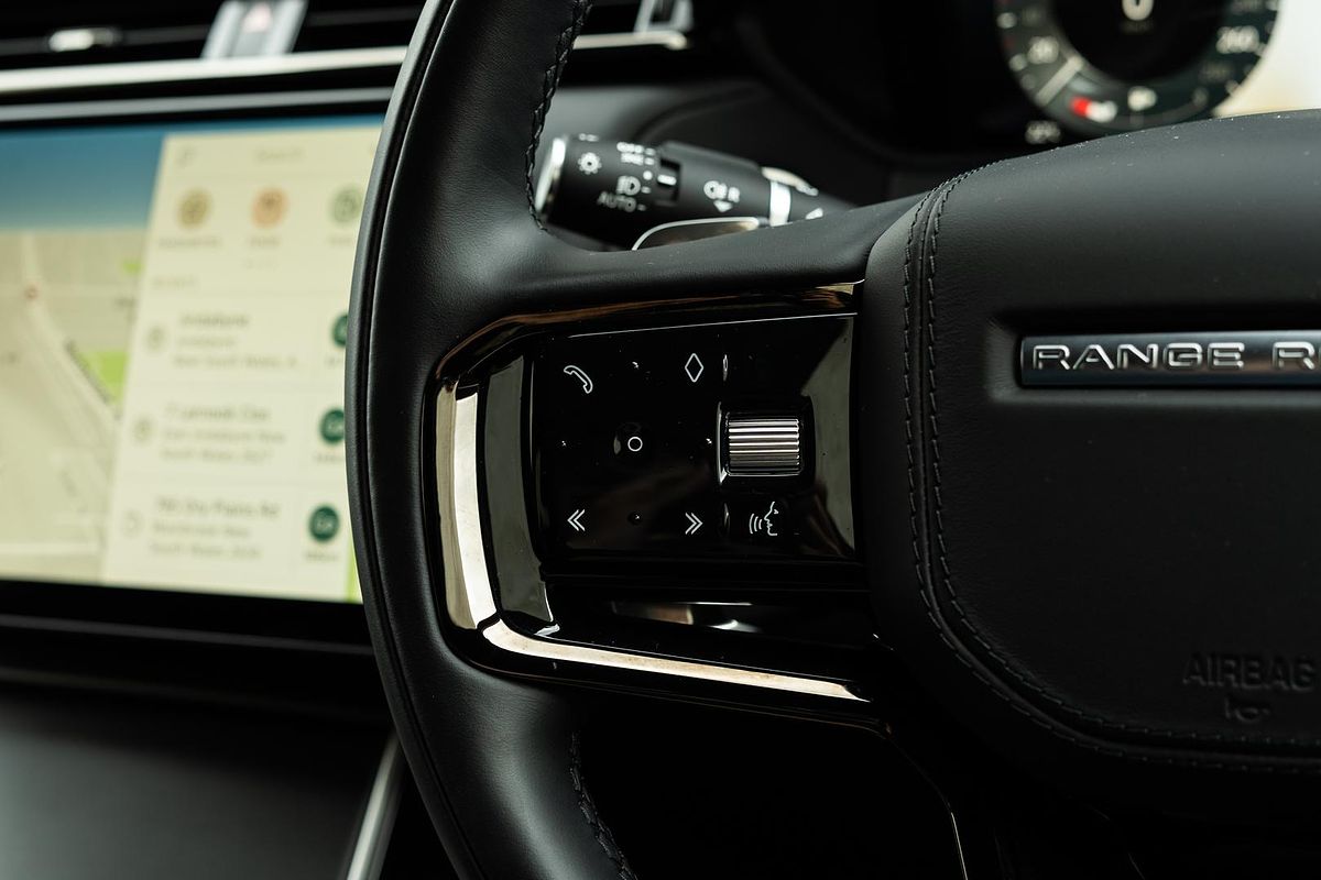 2023 Land Rover Range Rover Velar P250 Dynamic SE L560