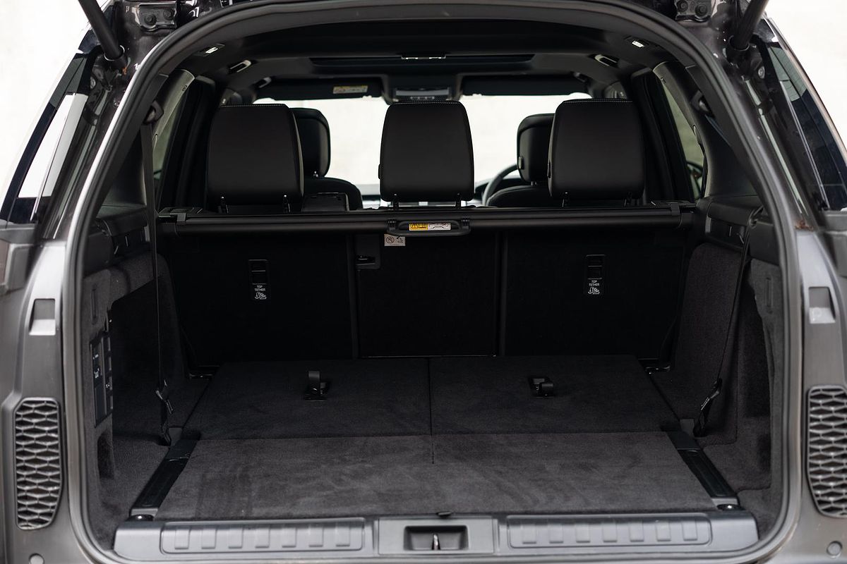 2024 Land Rover Discovery D300 Dynamic SE Series 5