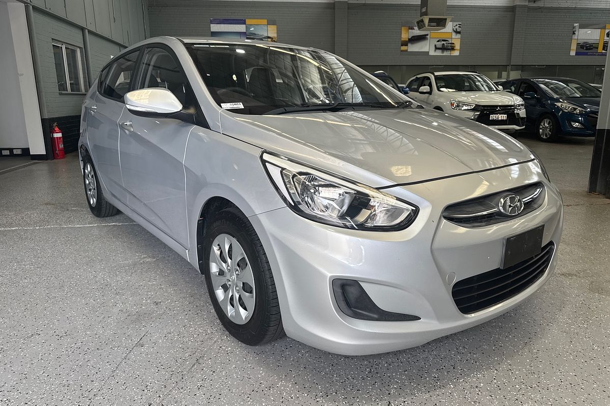2017 Hyundai Accent Active RB4