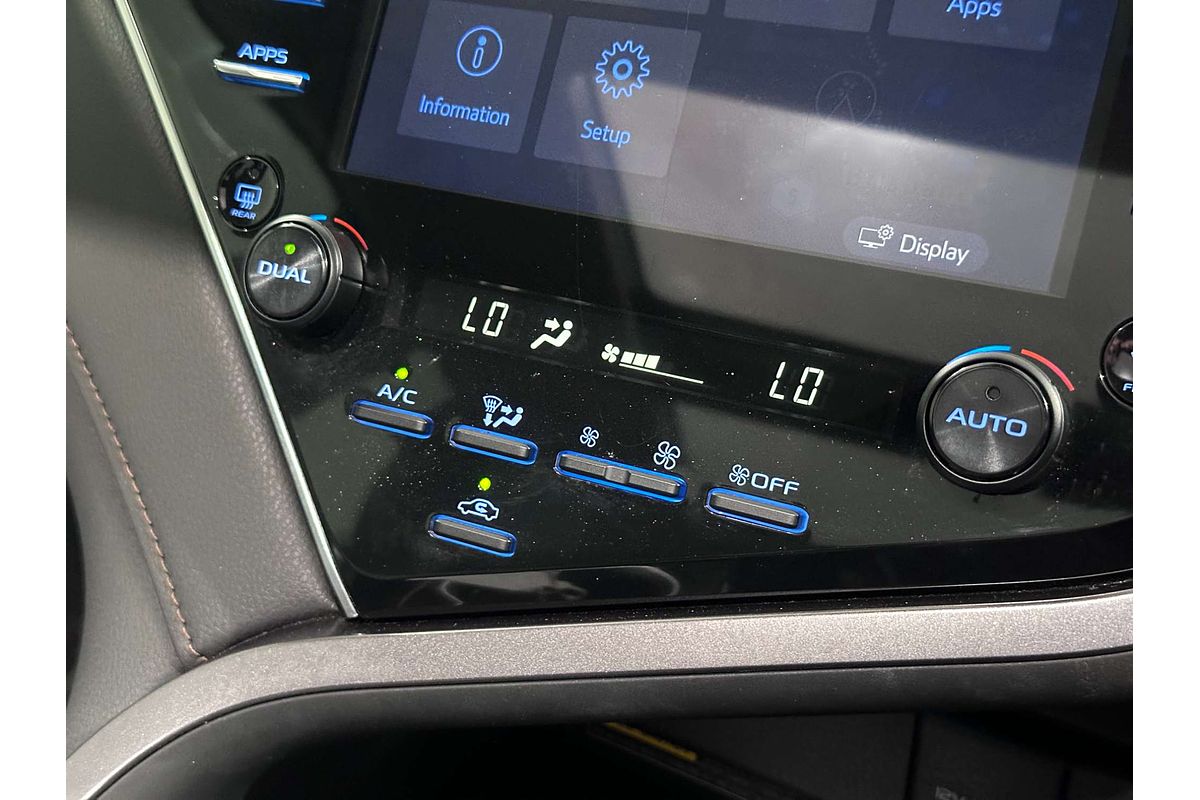 2018 Toyota Camry SL ASV70R