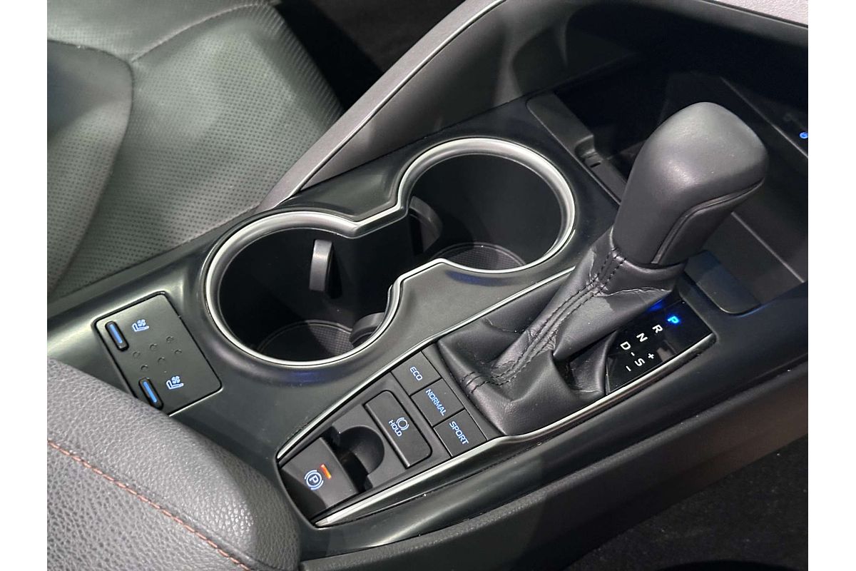 2018 Toyota Camry SL ASV70R