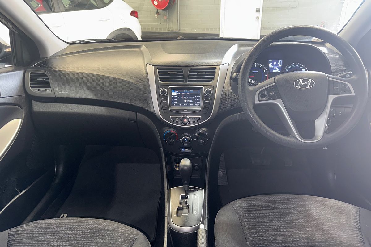 2017 Hyundai Accent Active RB4