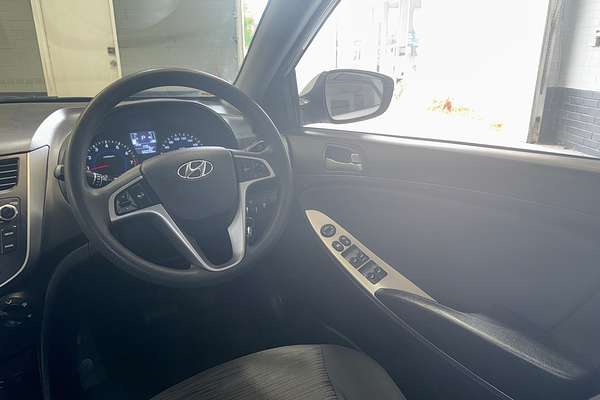 2017 Hyundai Accent Active RB4