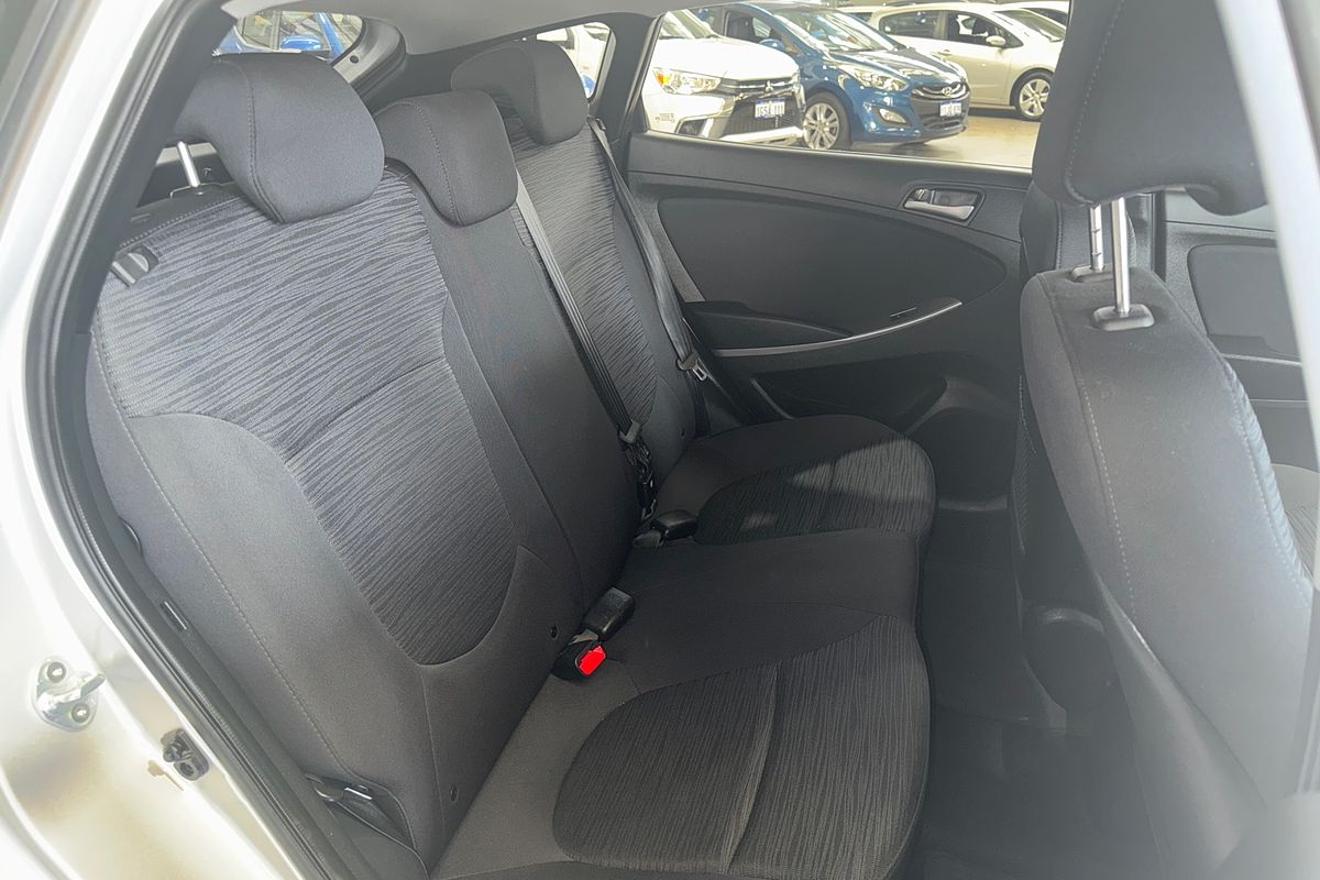 2017 Hyundai Accent Active RB4