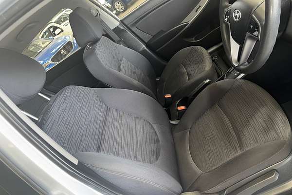 2017 Hyundai Accent Active RB4