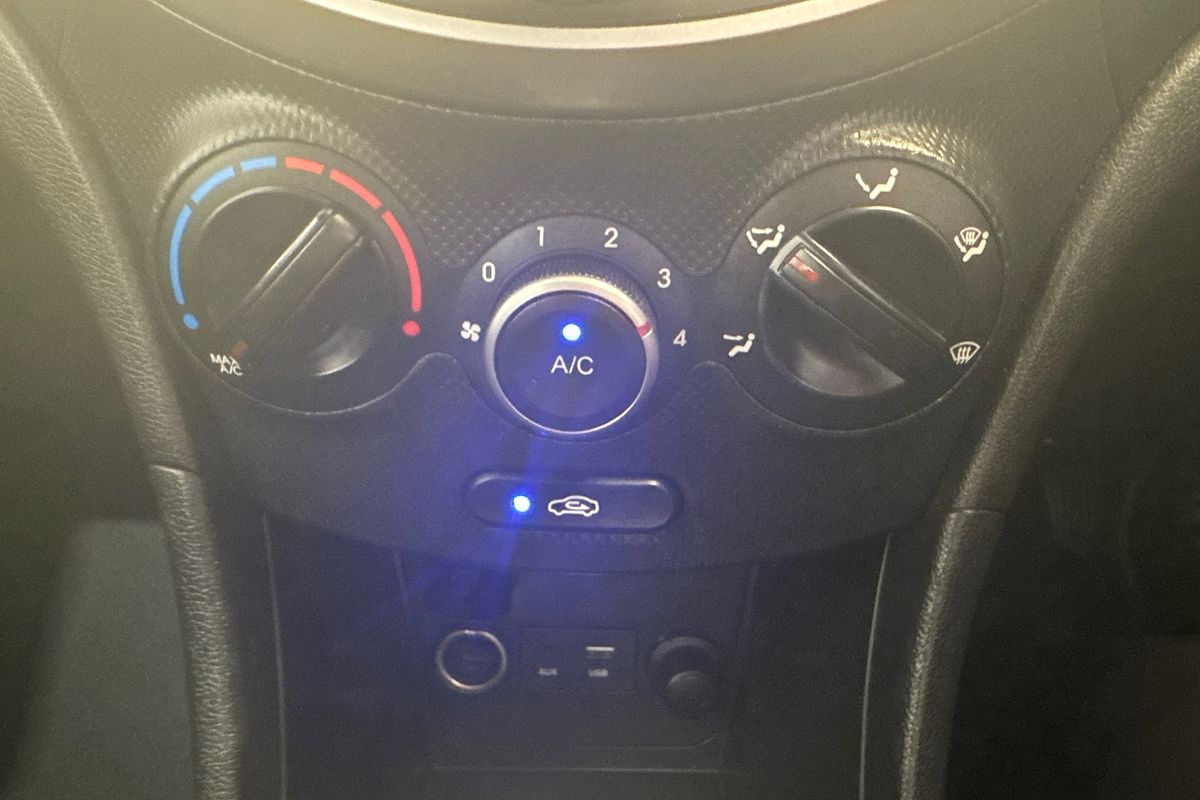 2017 Hyundai Accent Active RB4