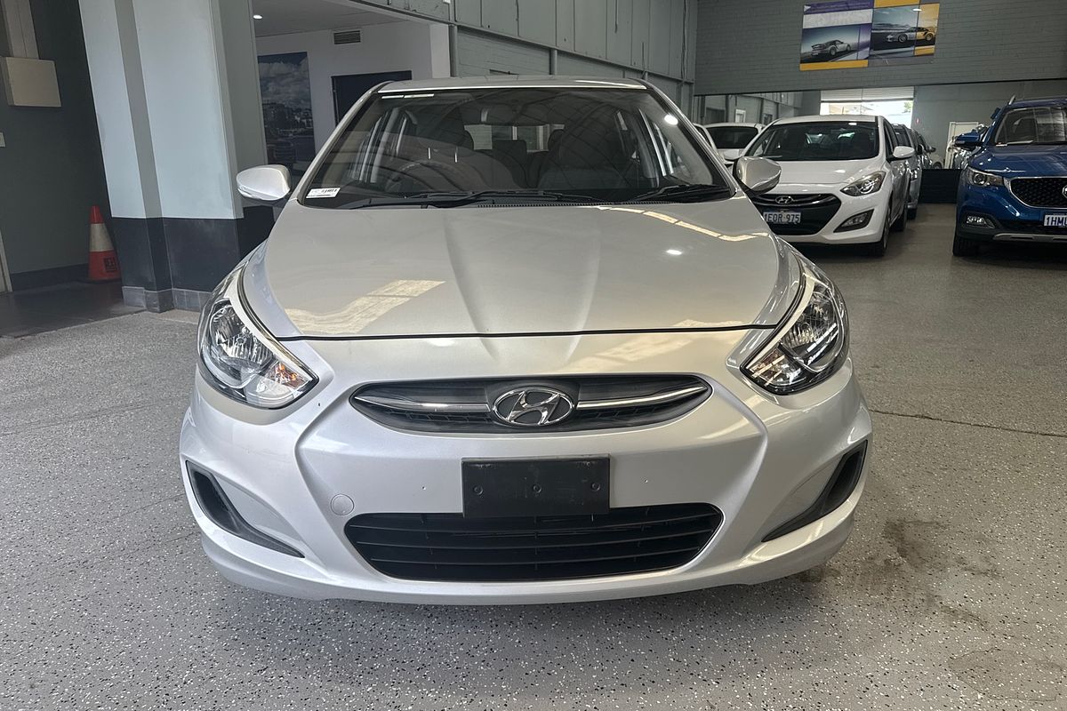 2017 Hyundai Accent Active RB4