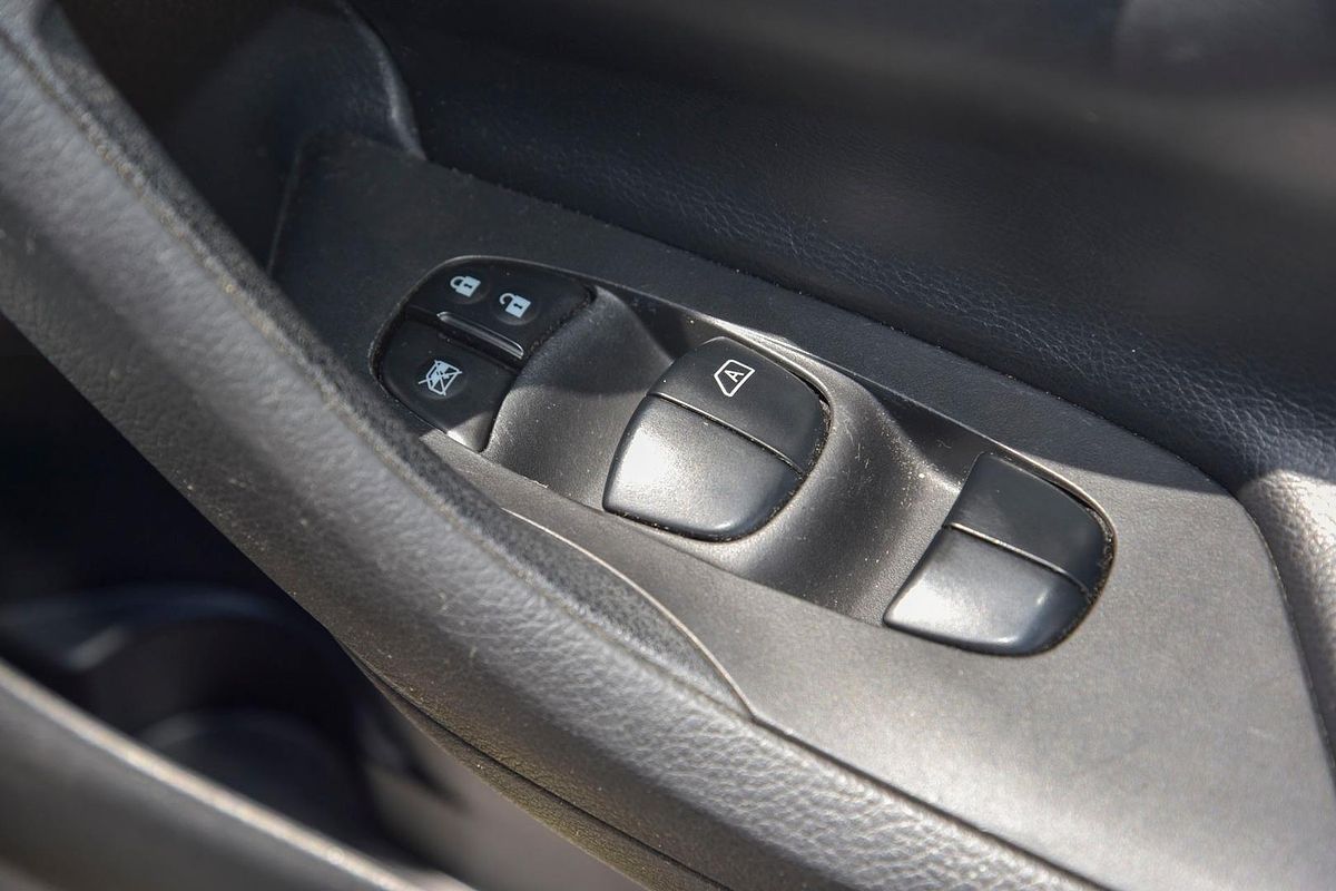 2013 Nissan Altima Ti L33