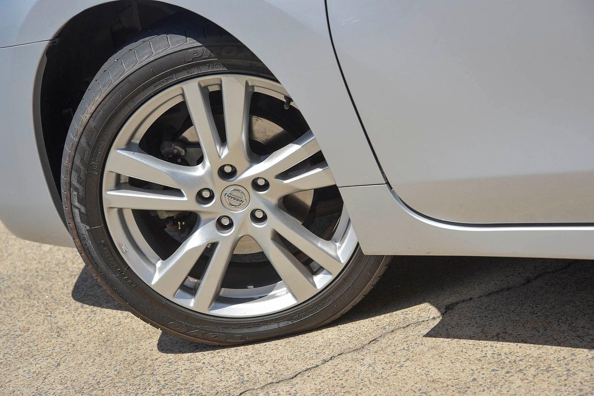 2013 Nissan Altima Ti L33