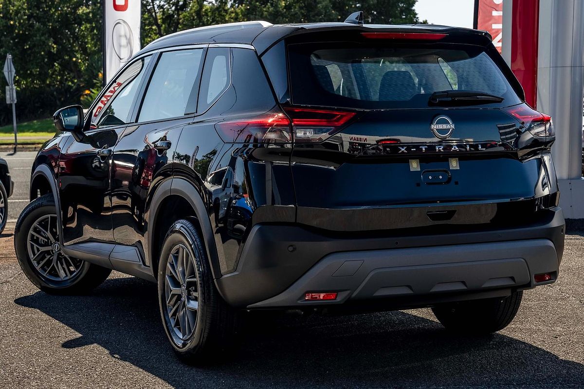2024 Nissan X-TRAIL ST T33