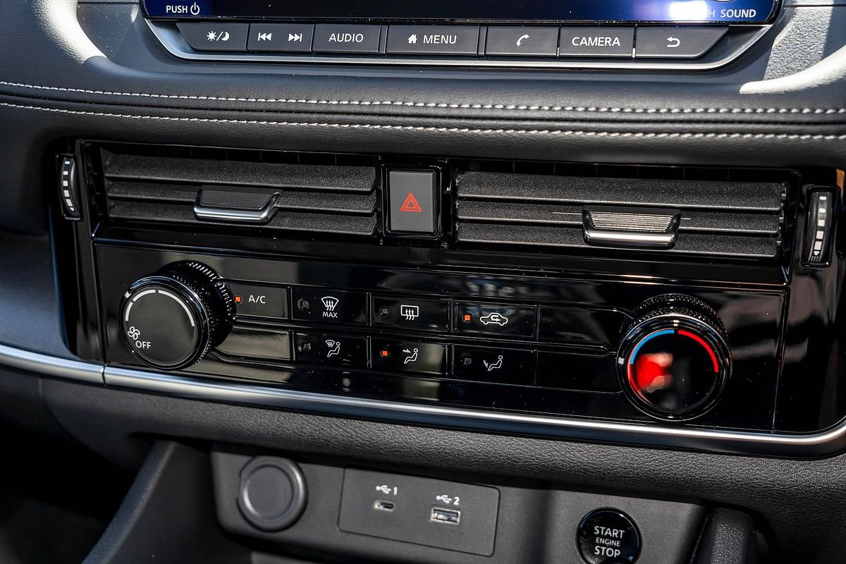 2024 Nissan X-TRAIL ST T33