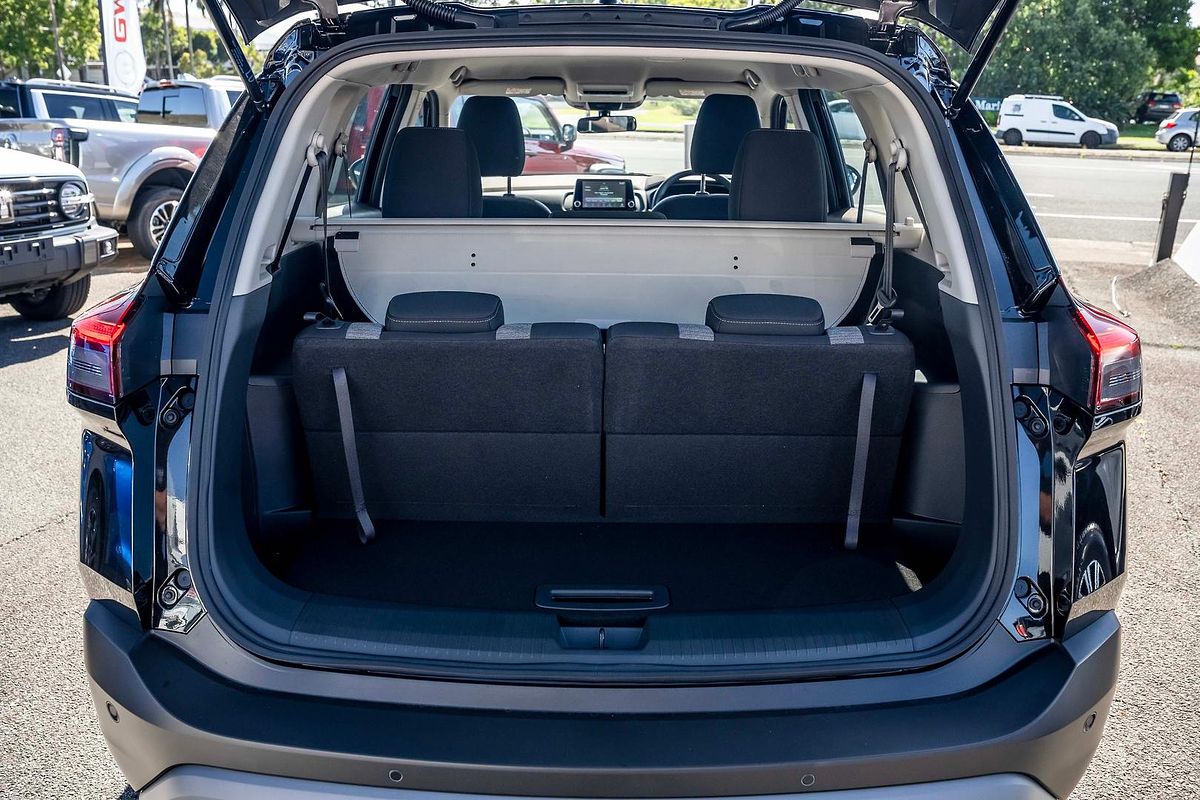 2024 Nissan X-TRAIL ST T33
