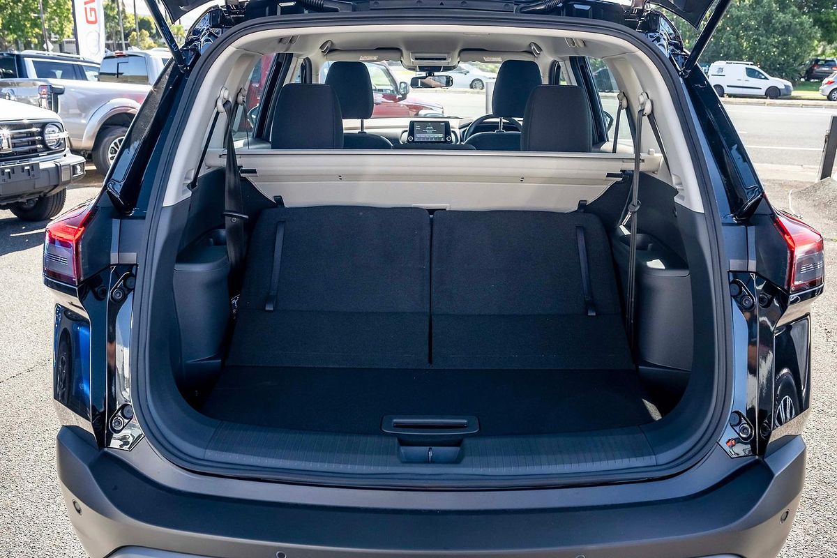 2024 Nissan X-TRAIL ST T33