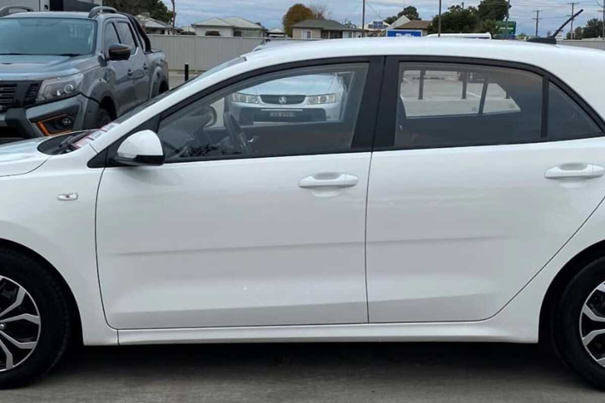 2017 Kia RIO S YB