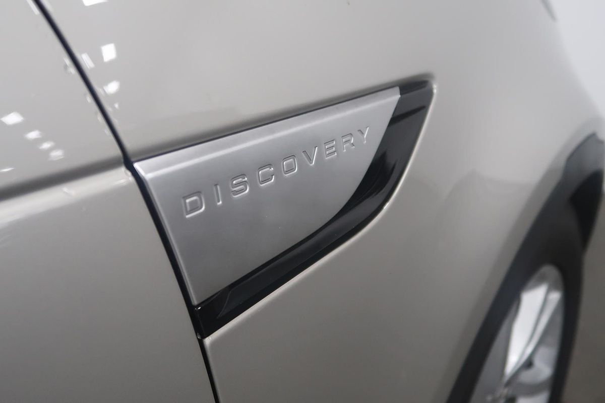 2017 Land Rover Discovery TD4 HSE Series 5