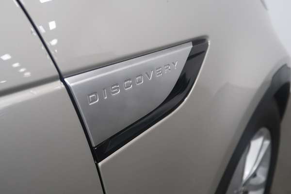 2017 Land Rover Discovery TD4 HSE Series 5