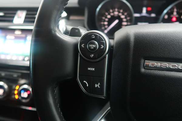 2017 Land Rover Discovery TD4 HSE Series 5