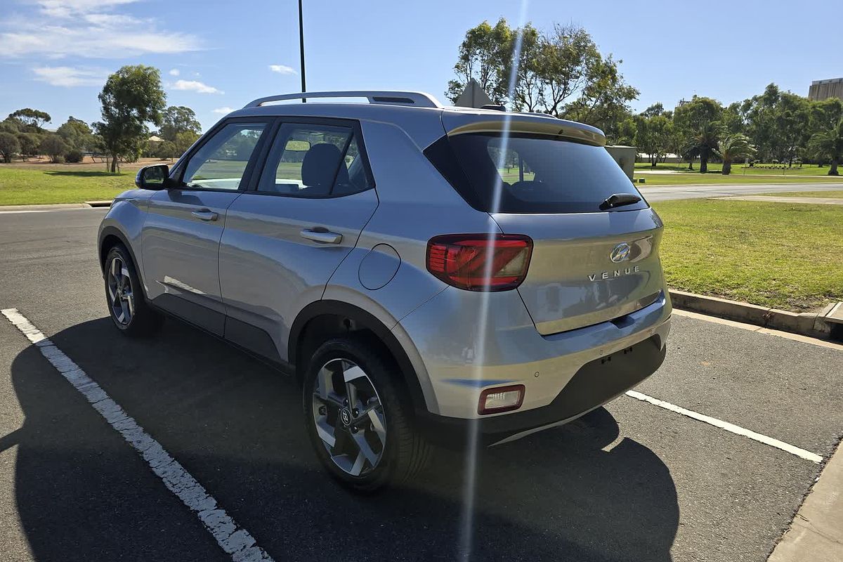 2025 Hyundai Venue Active QX.V5