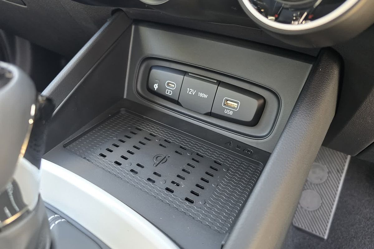 2025 Hyundai Venue Active QX.V5