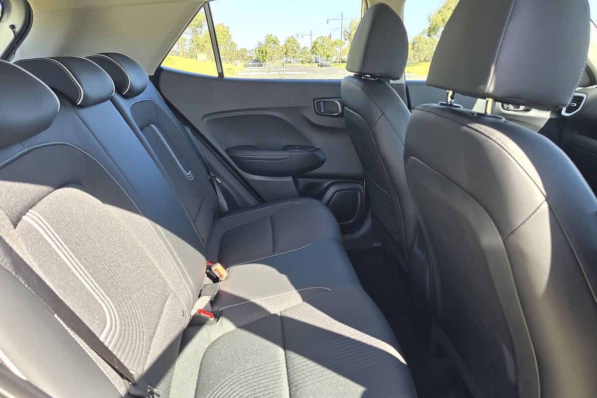 2025 Hyundai Venue Active QX.V5