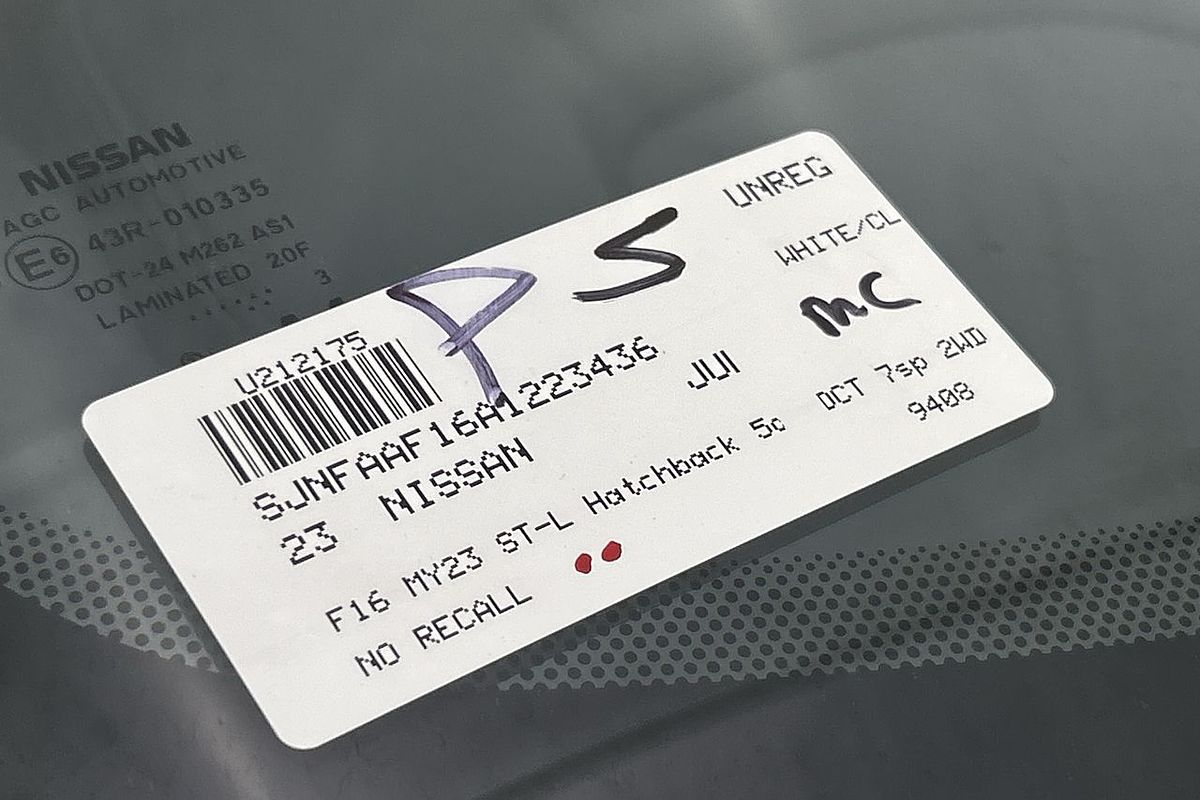 2023 Nissan JUKE ST-L F16